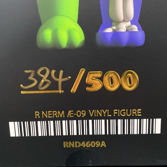 Rip N Dip R Nerm Æ-09 Vinyl Figure - Neon Green Anatomy Limited Edition Figure - Picture 4 of 16